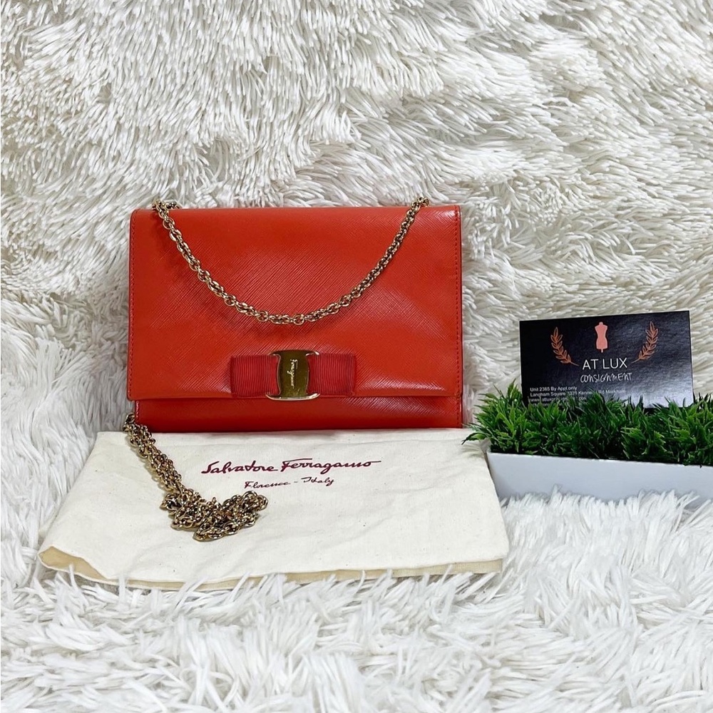 Authentic Salvatore Ferragamo Vara Ginny Leather Crossbody Bag in RED